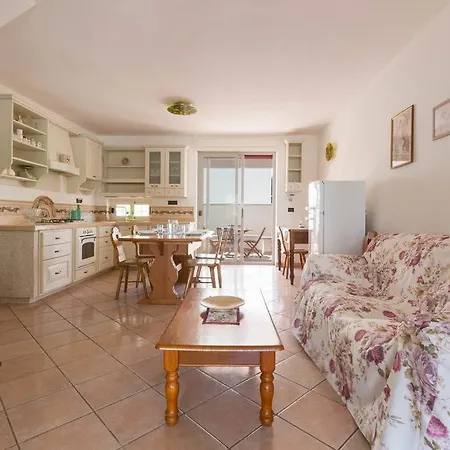 Holiday home Villetta Pinedo
